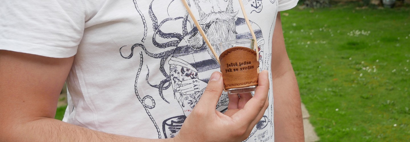 Odlivka (panák) na krk 4 cl -  "Candát"