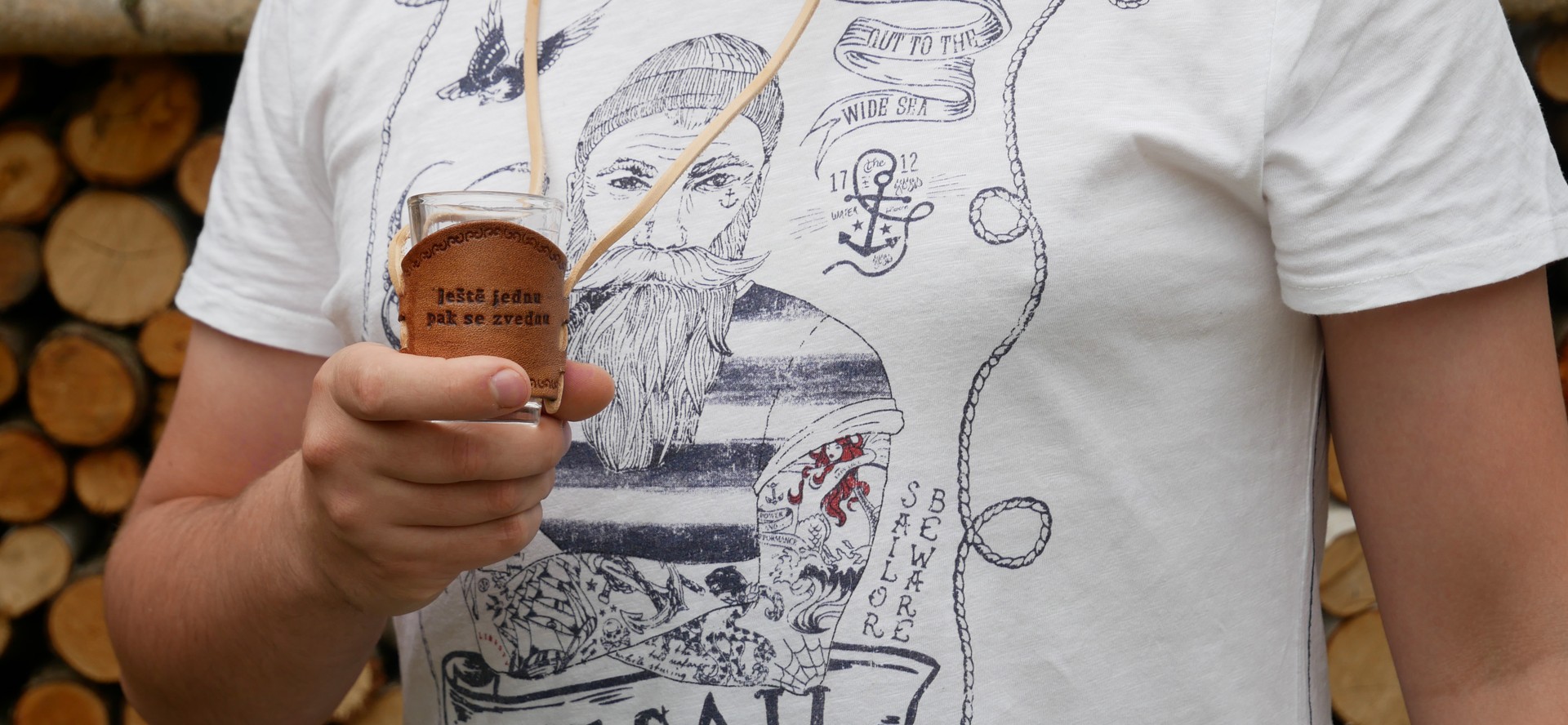 Odlivka (panák) na krk 4 cl - "Do dna!"