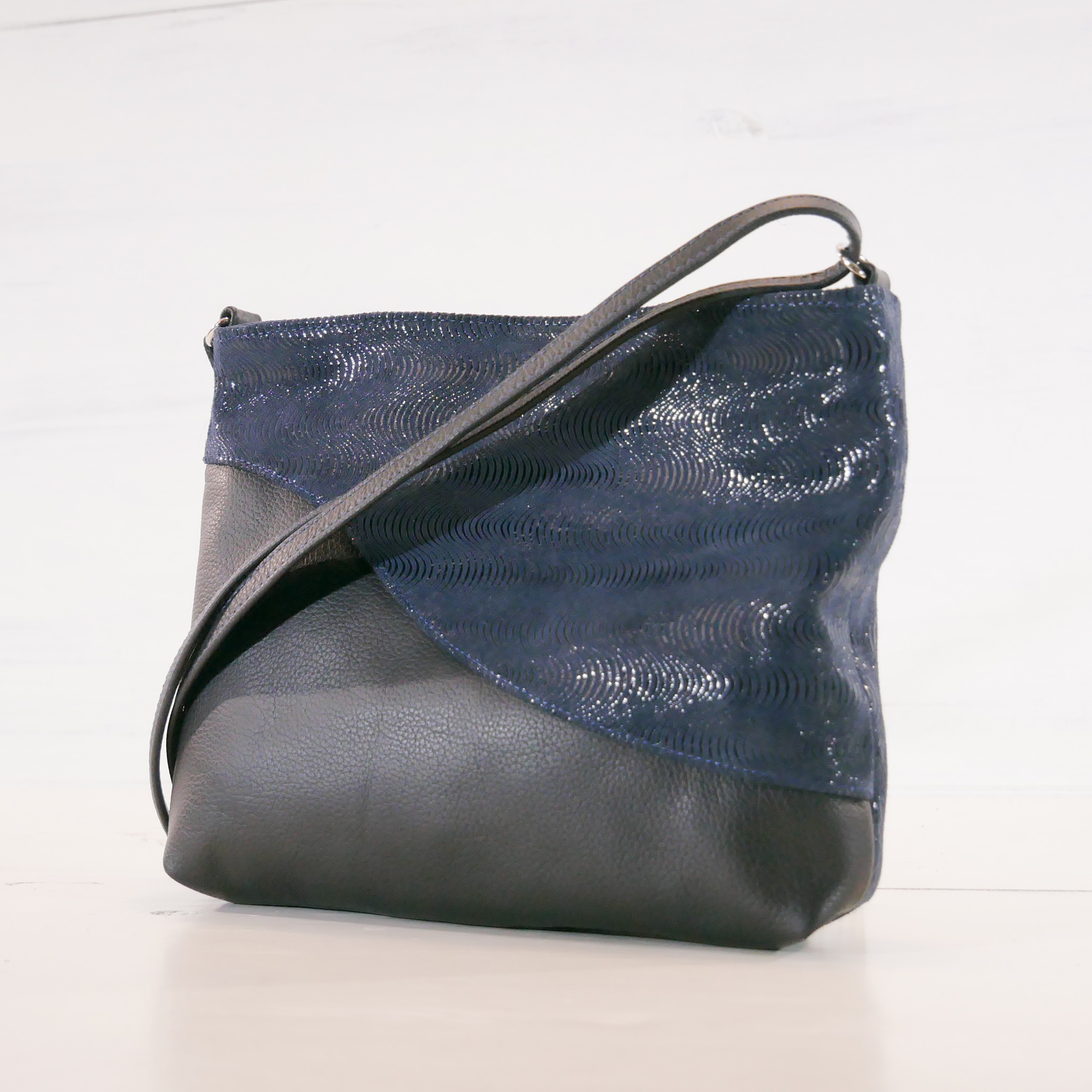 Anna - stylová kožená kabelka crossbody