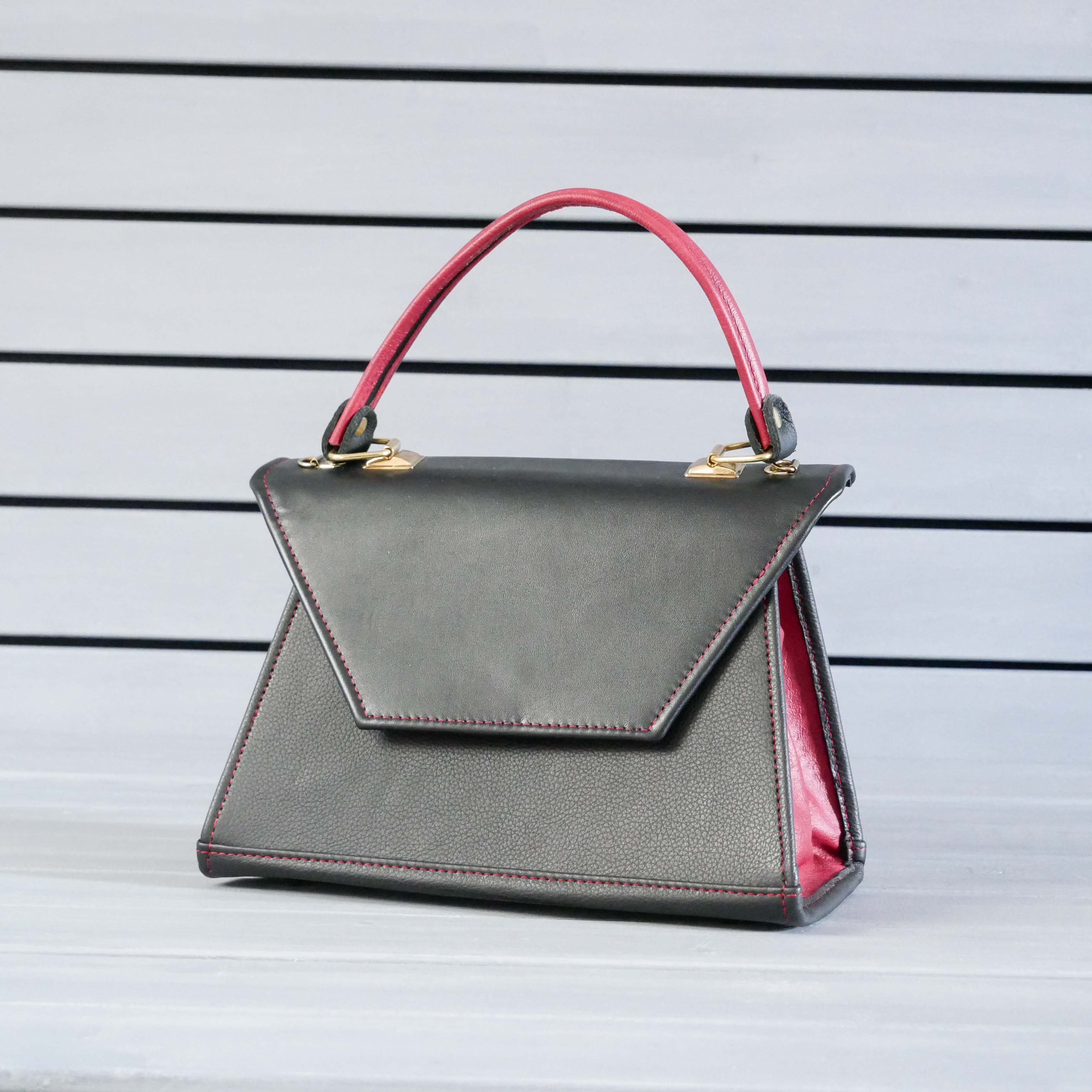 Kožená flap kabelka - Mia 