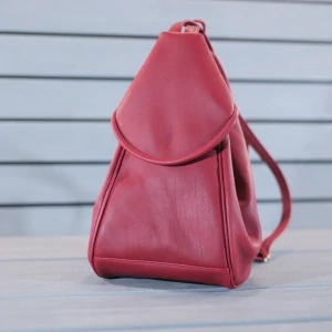 Kabelko batoh - red Daniel