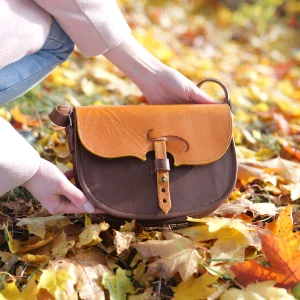 Kožená lovecká kabelka - Sisi - Houslová