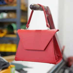 Kožená flap kabelka - Mia 