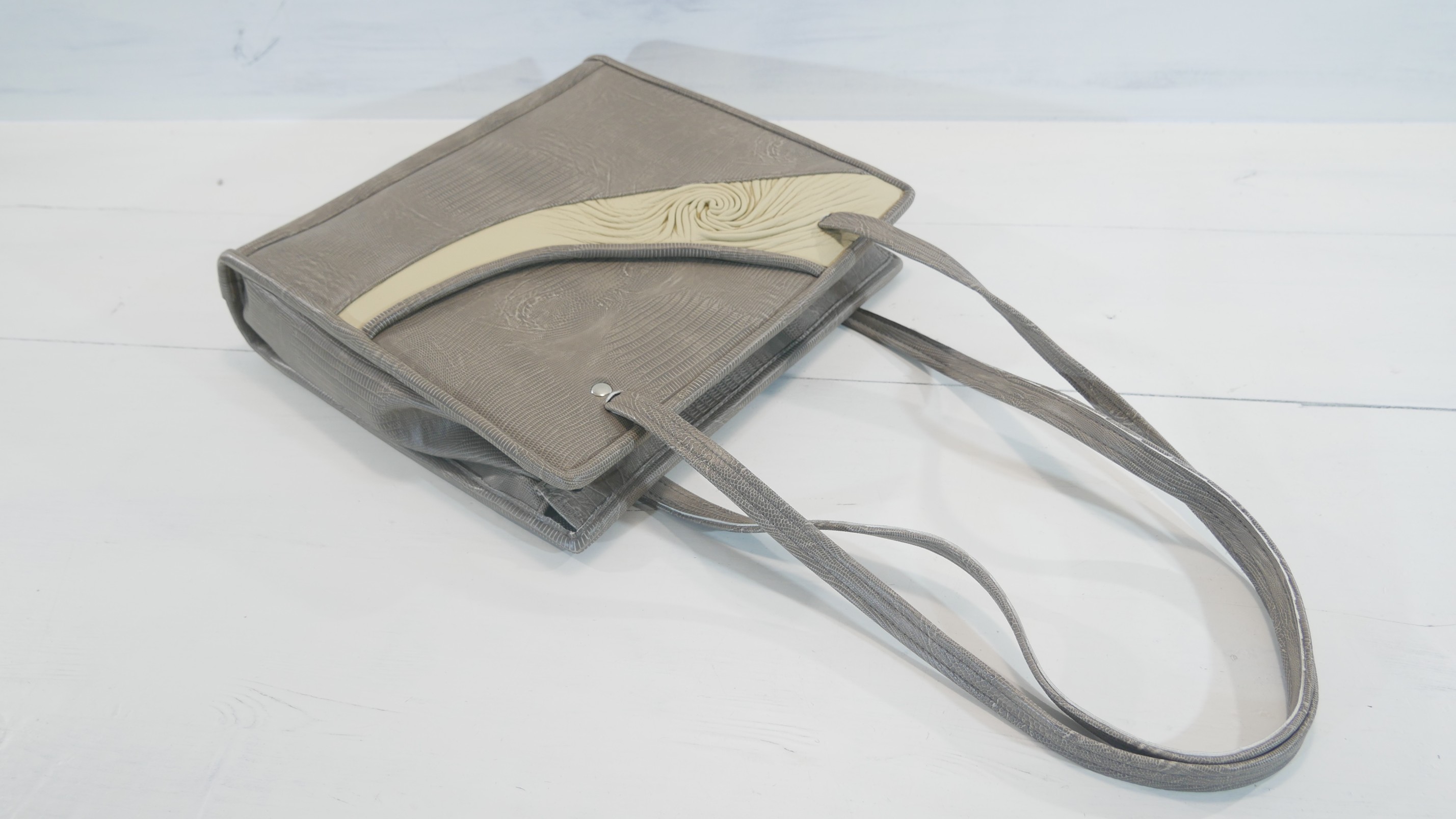 Kabelka - Elisabeth Vyšší