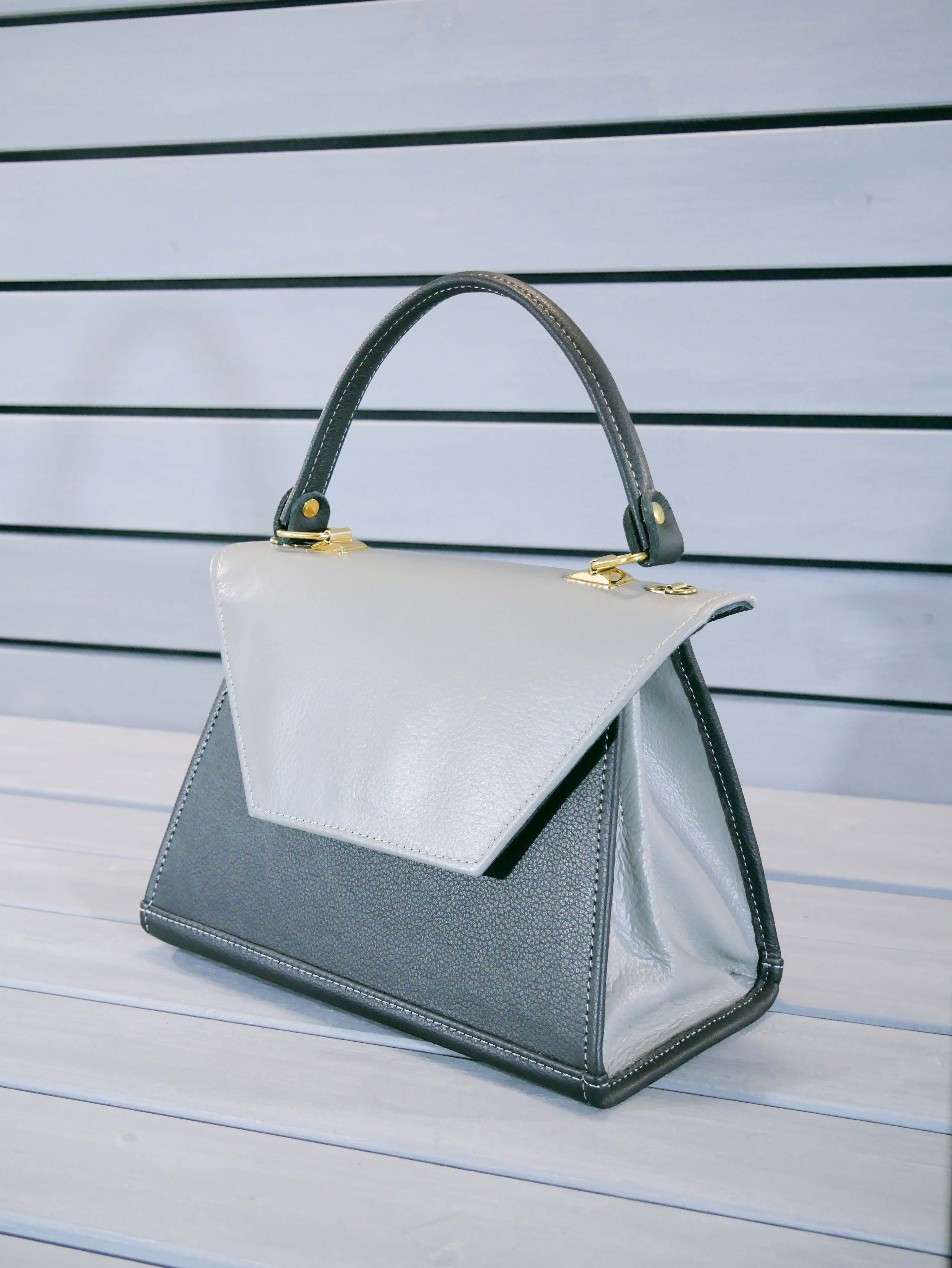 Kožená flap kabelka - Mia 