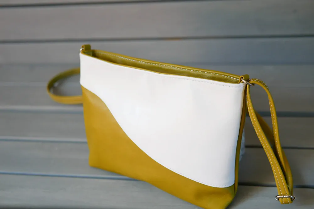 Anna - stylová kožená kabelka crossbody