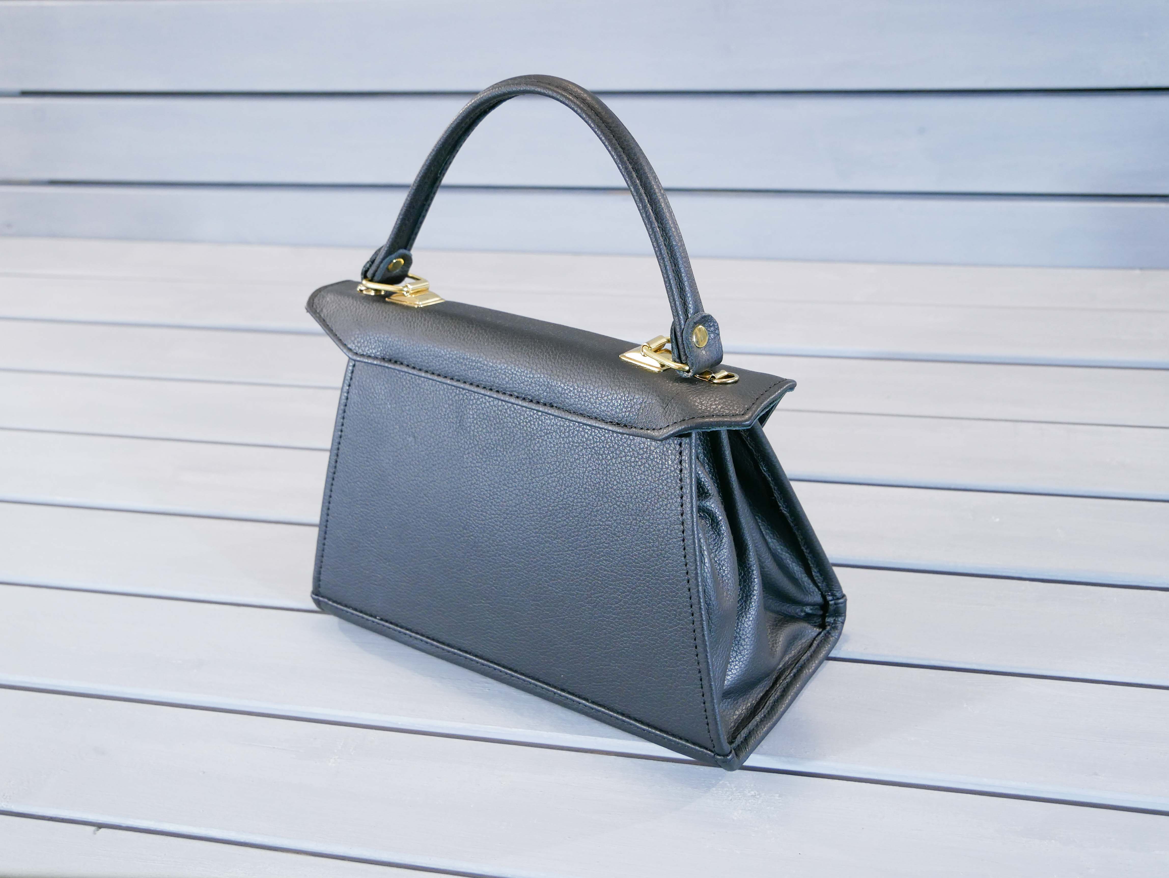 Kožená flap kabelka - Mia 