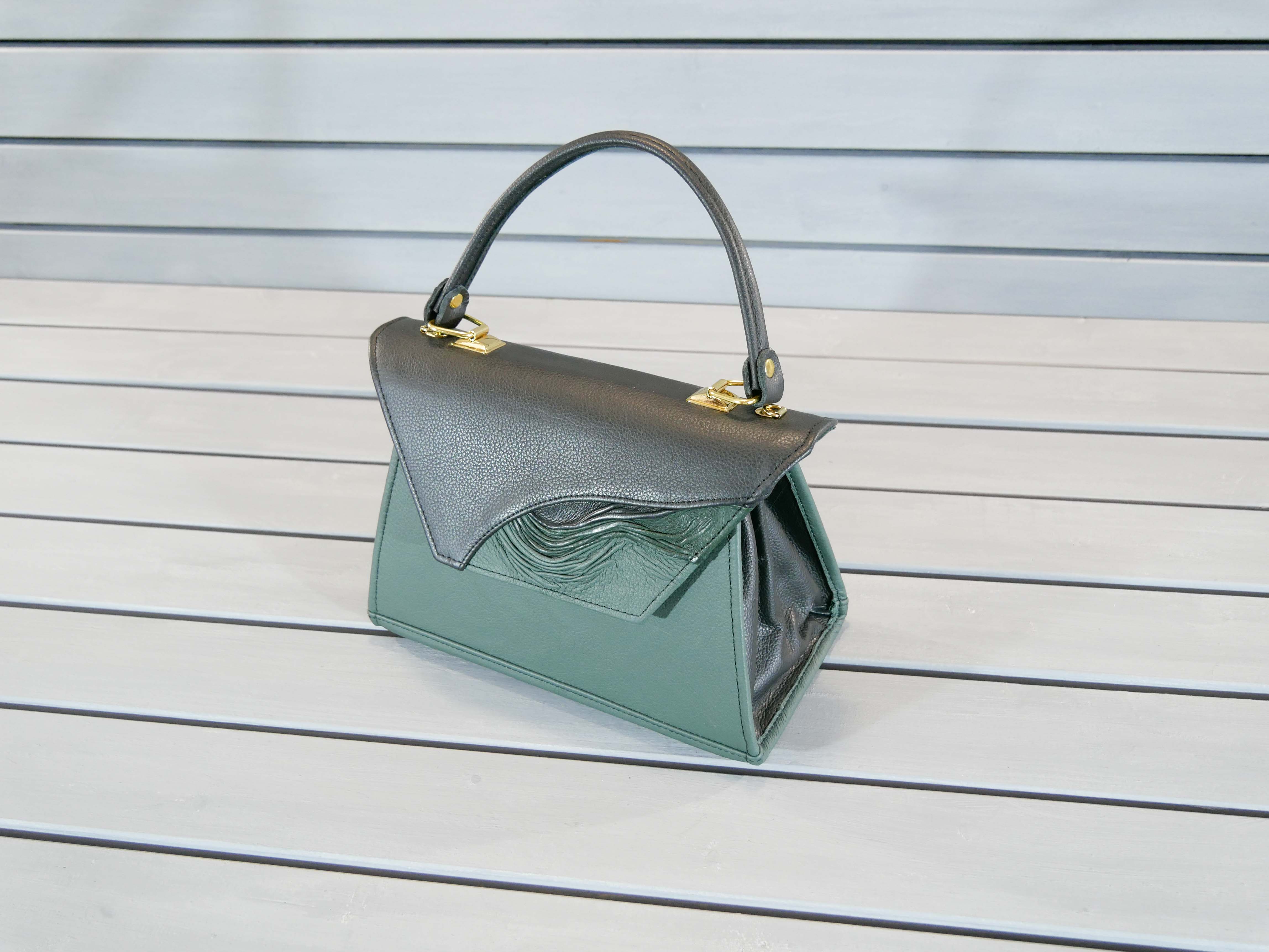 Kožená flap kabelka - Mia 