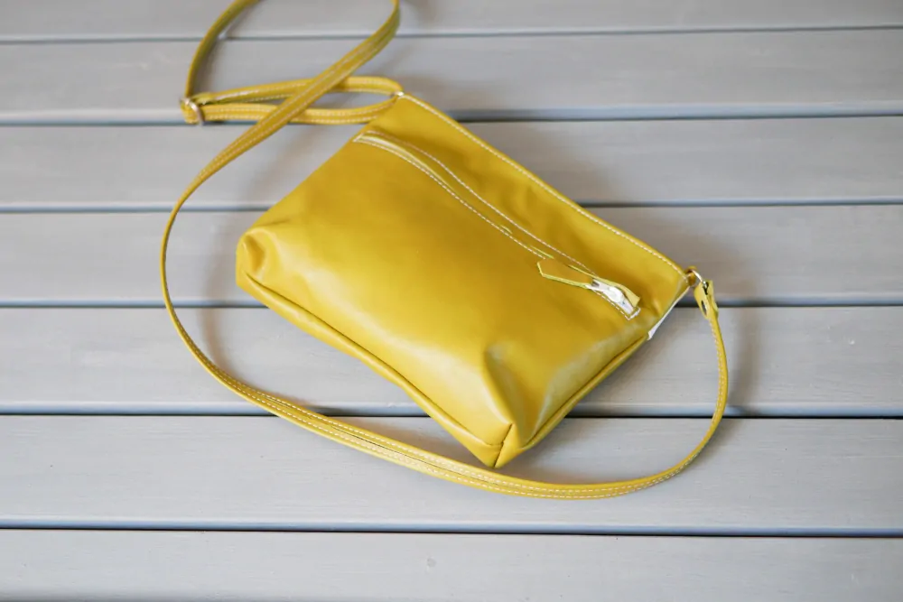 Anna - stylová kožená kabelka crossbody