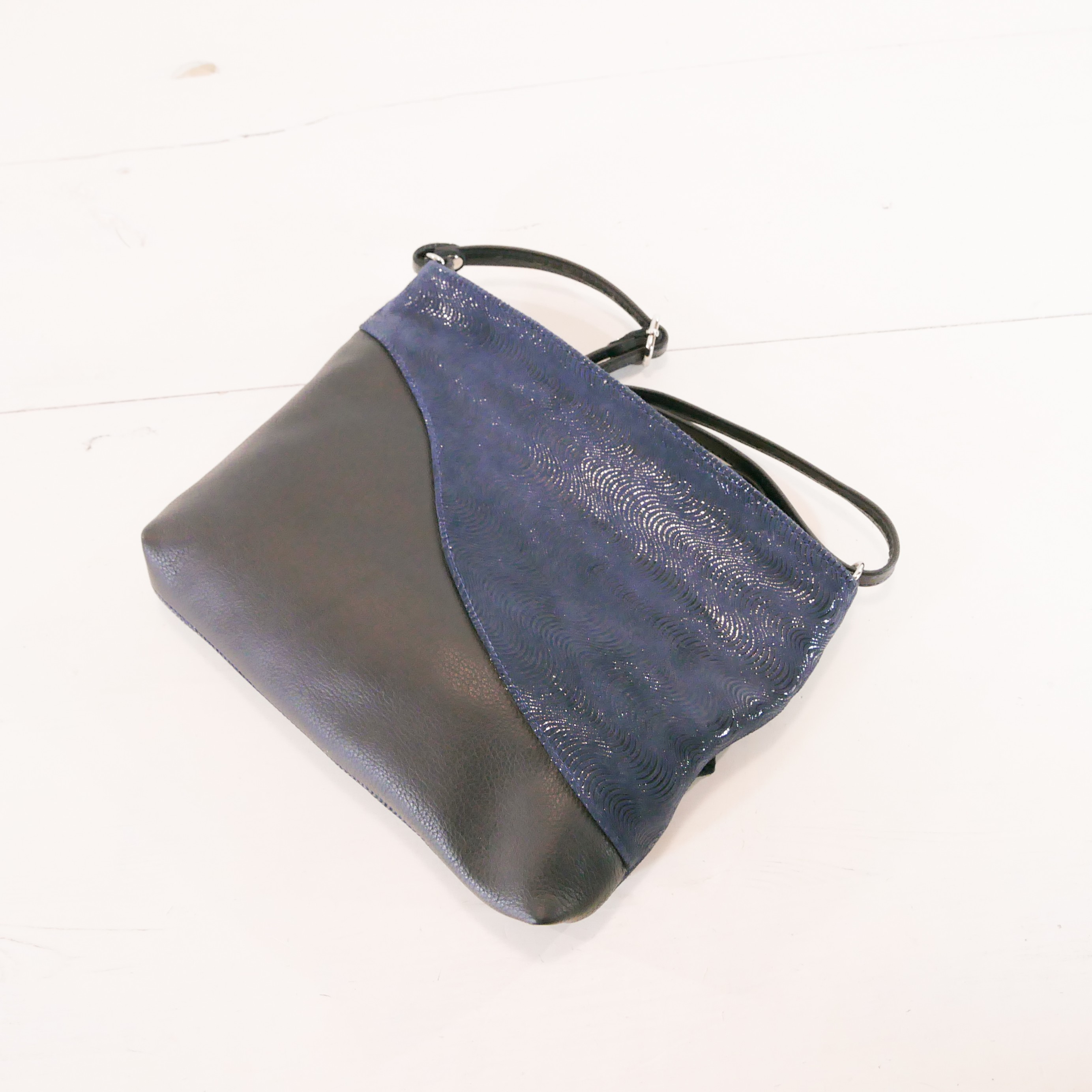Anna - stylová kožená kabelka crossbody