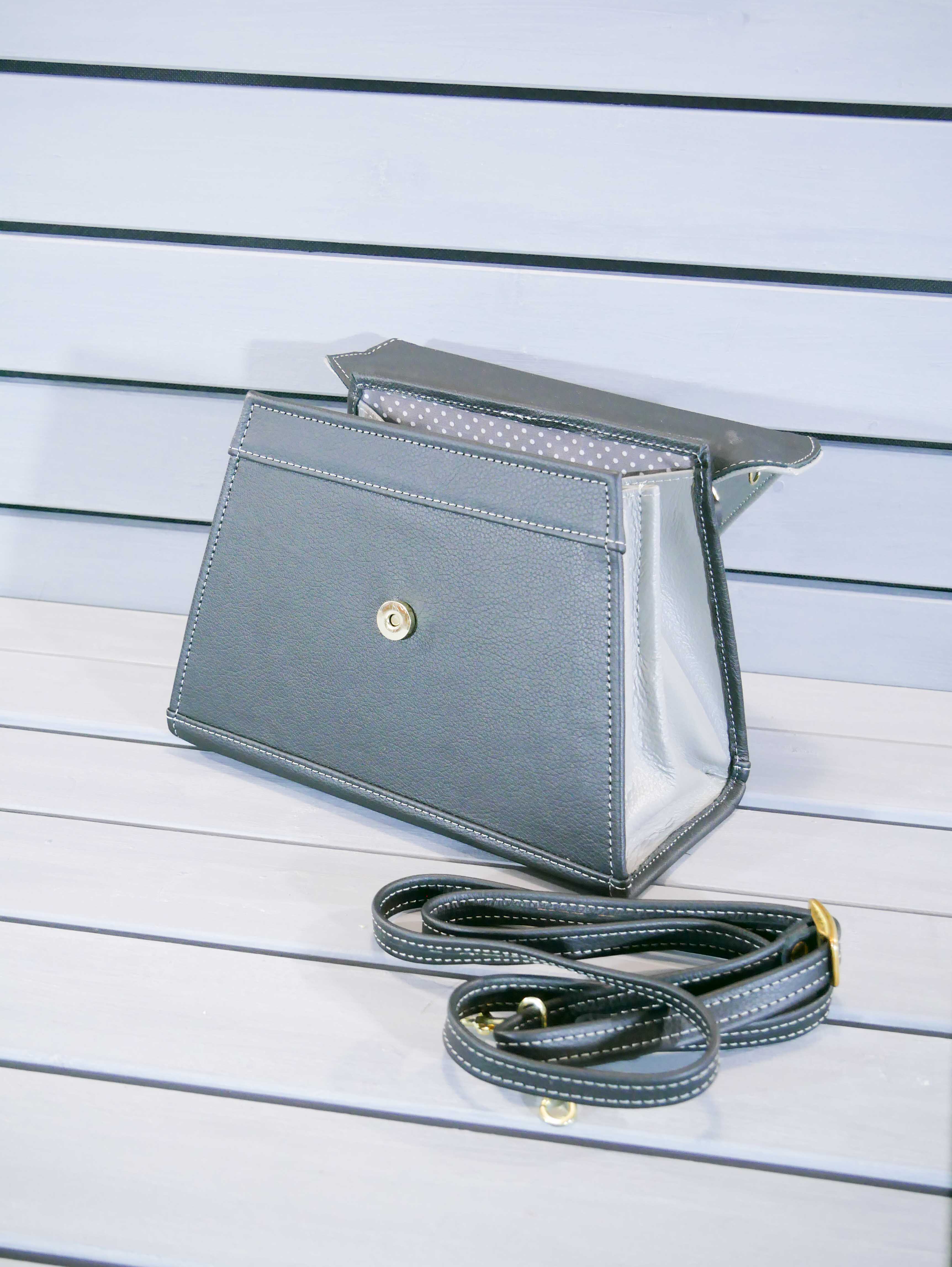 Kožená flap kabelka - Mia 