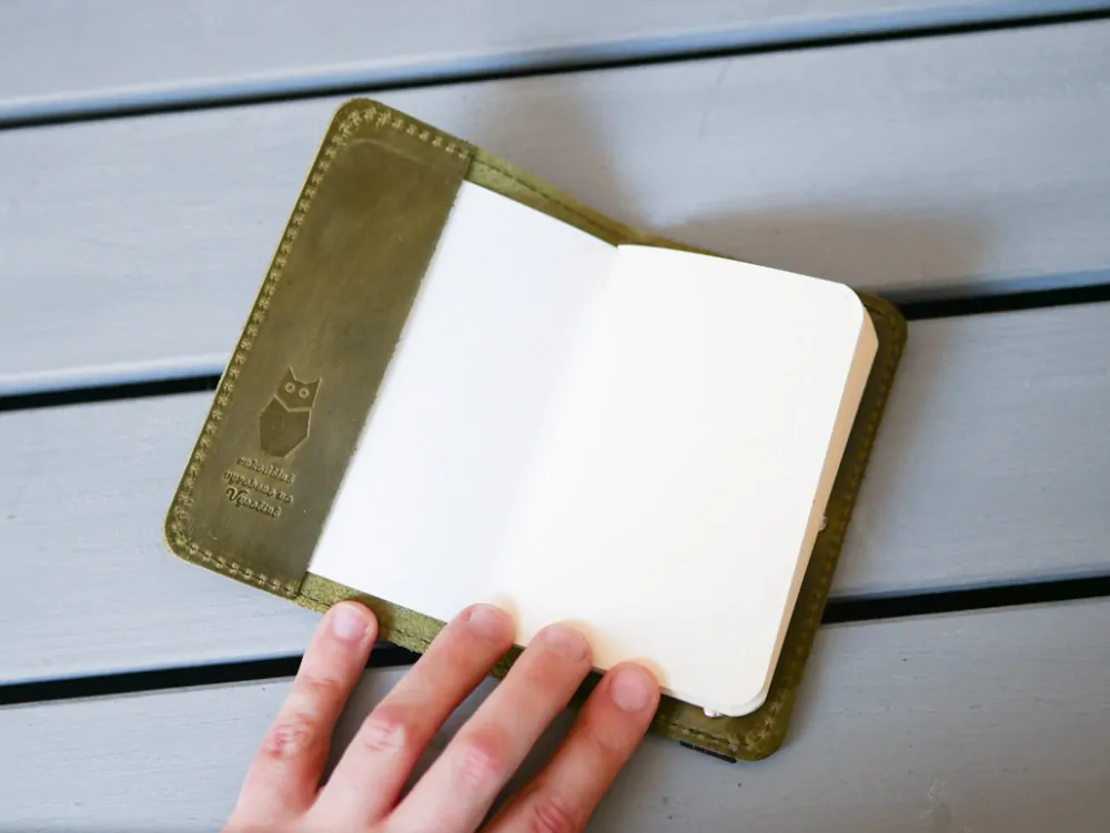 Myšlenkovníček - zápisníček do kapsy - zelený - s ražbou kočičky