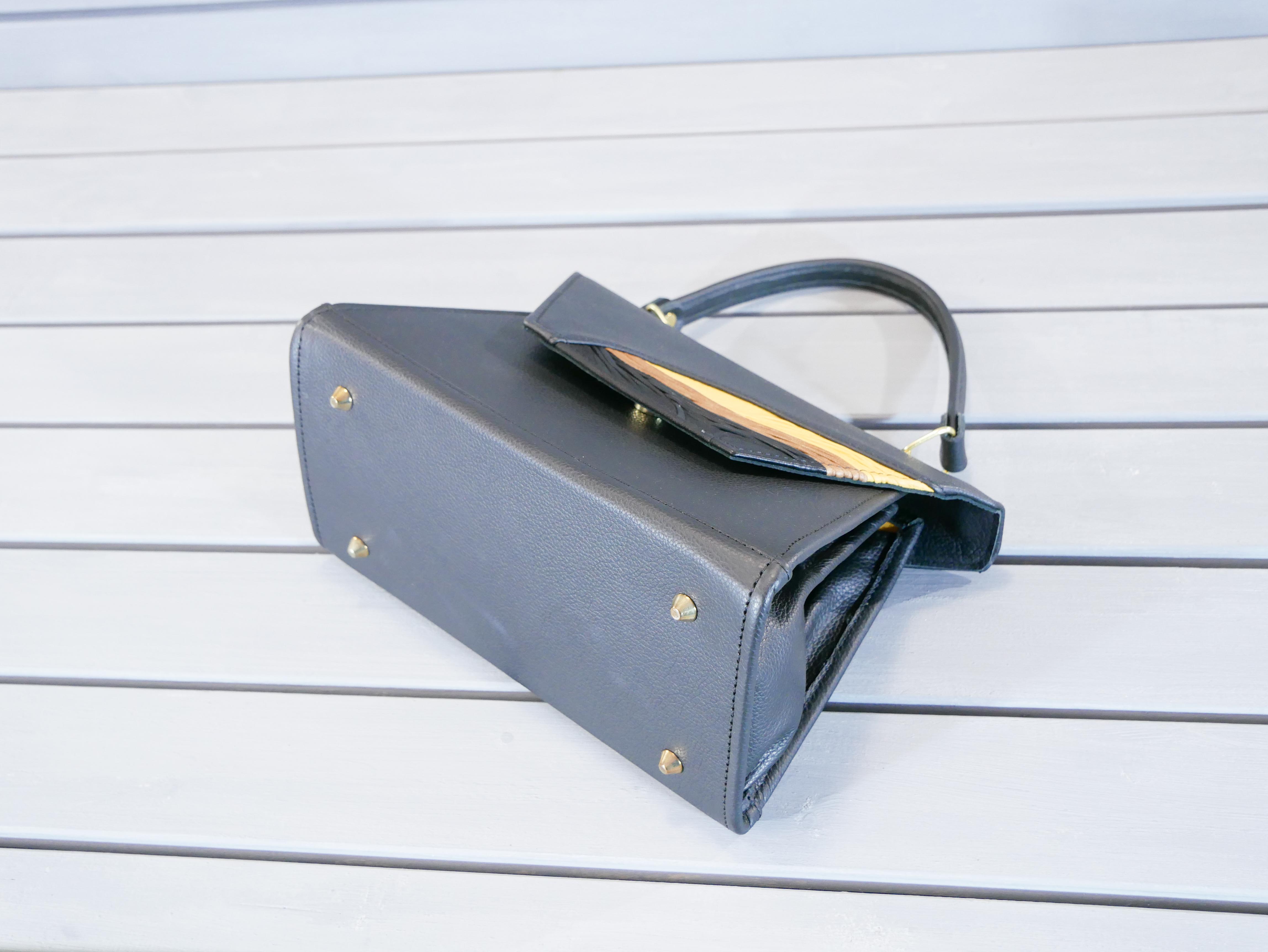 Kožená flap kabelka - Mia 