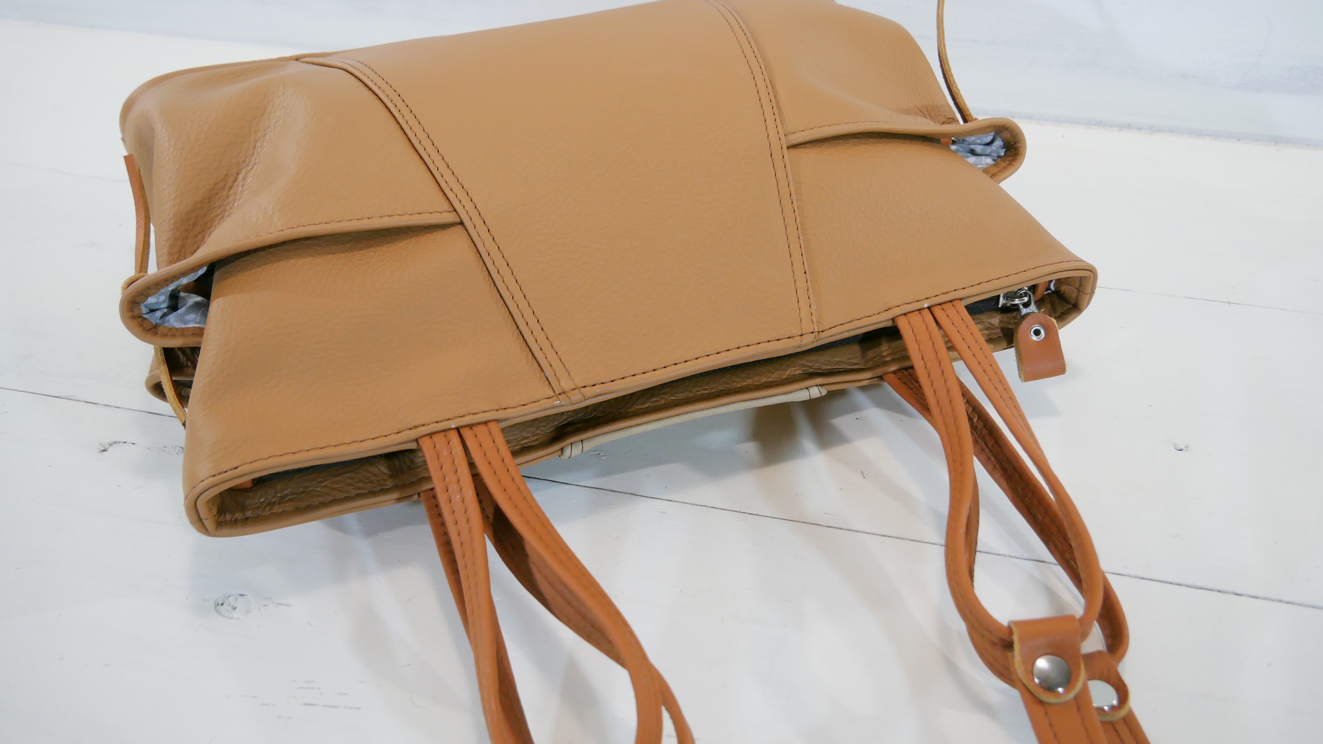 Kožená kabelka - Queen Mary letní