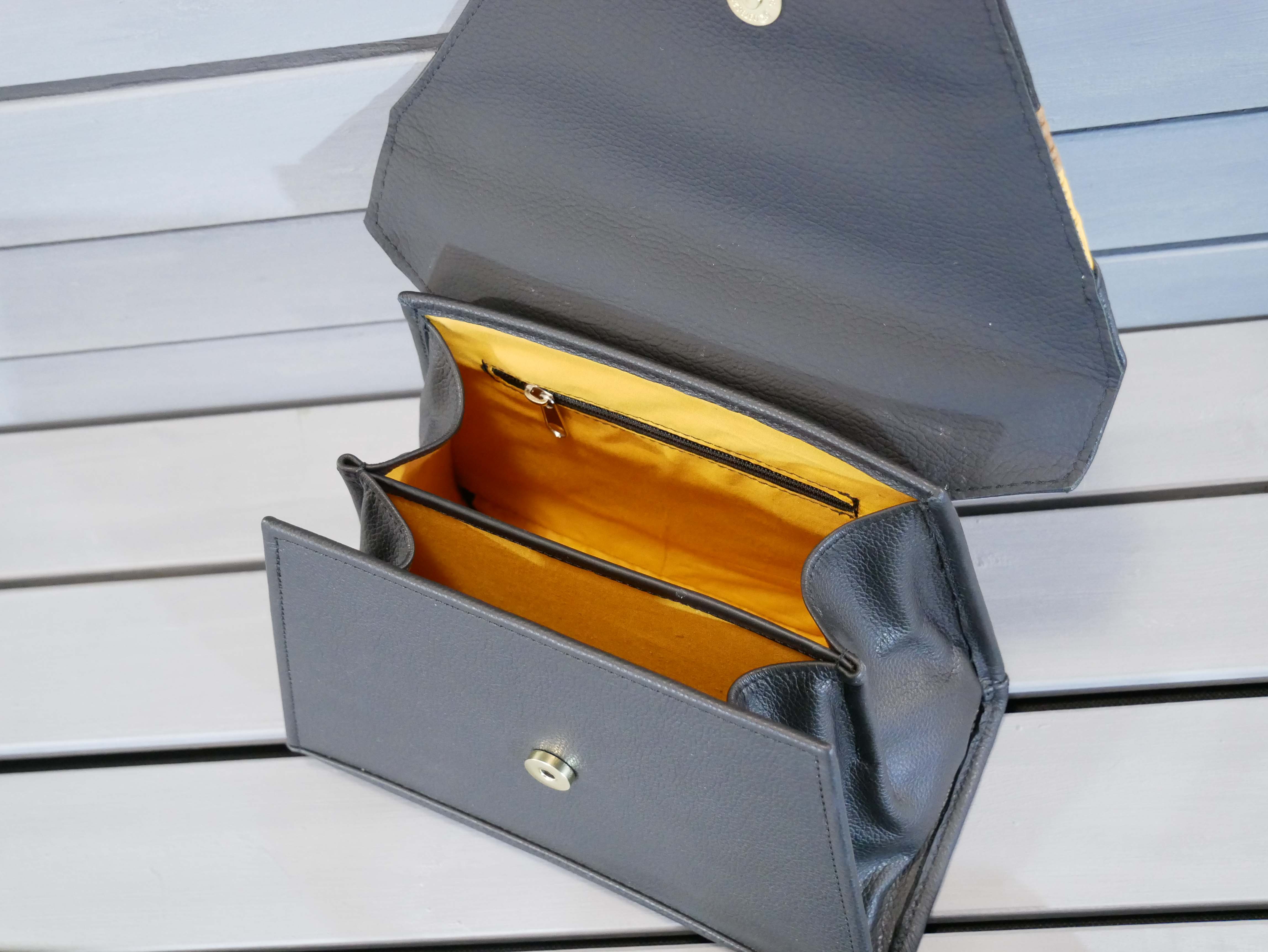 Kožená flap kabelka - Mia 